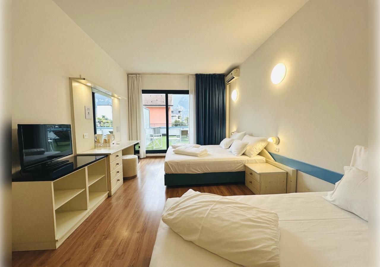 Hi Hotels Riva Del Garda Extérieur photo